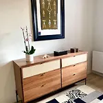 Superbe Appartement, Grande Terrasse Vue Et Montagne شقة *