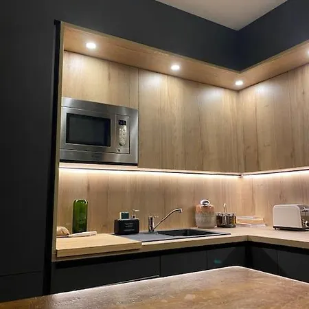 Superbe Appartement, Grande Terrasse Vue Et Montagne *