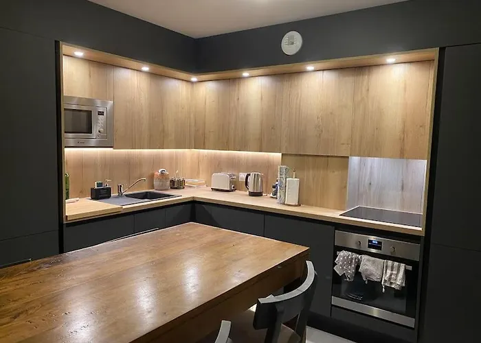 Superbe Appartement, Grande Terrasse Vue Et Montagne Apartmán