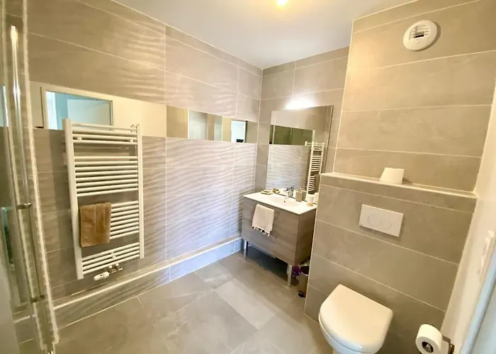 Apartment Superbe Appartement, Grande Terrasse Vue Et Montagne