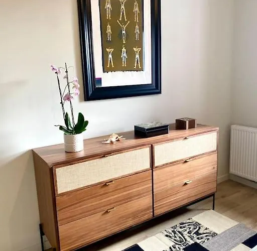 Superbe Appartement, Grande Terrasse Vue Et Montagne Apartment *